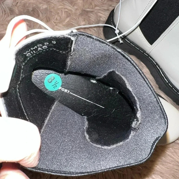 NWT White Chunky Chelsea Boots Size 8.5 - Picture 4 of 5